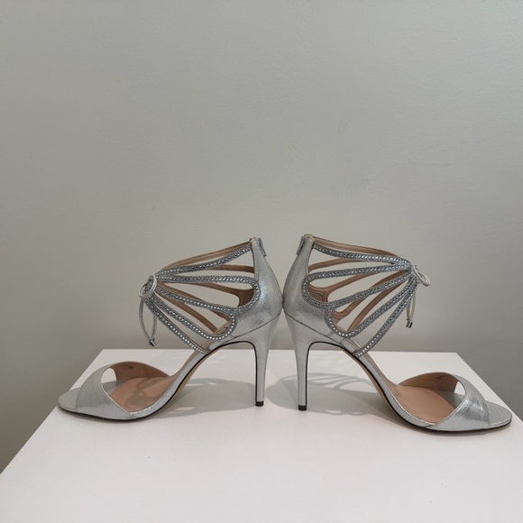 Nina Silver Strappy Heels- brand new in box - Picture 5 of 8